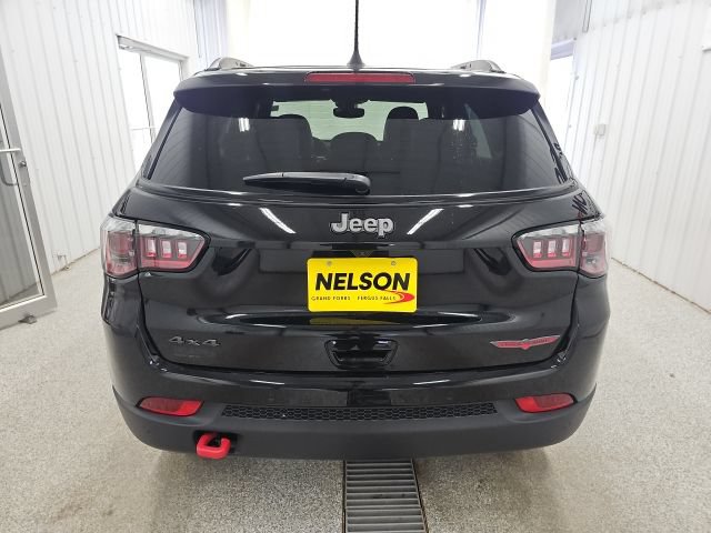 New 2026 Jeep Compass Trailhawk w/ Sun, Sound & Navigation Group AWD/4WD image 8