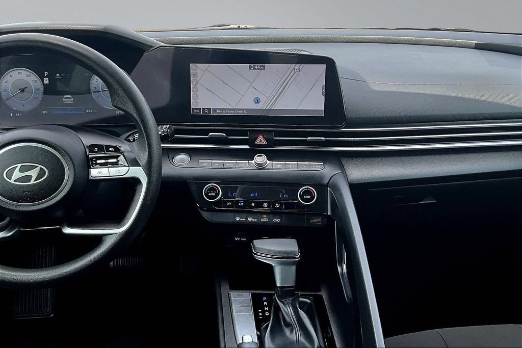 Used 2024 Hyundai Elantra SEL FWD image 10
