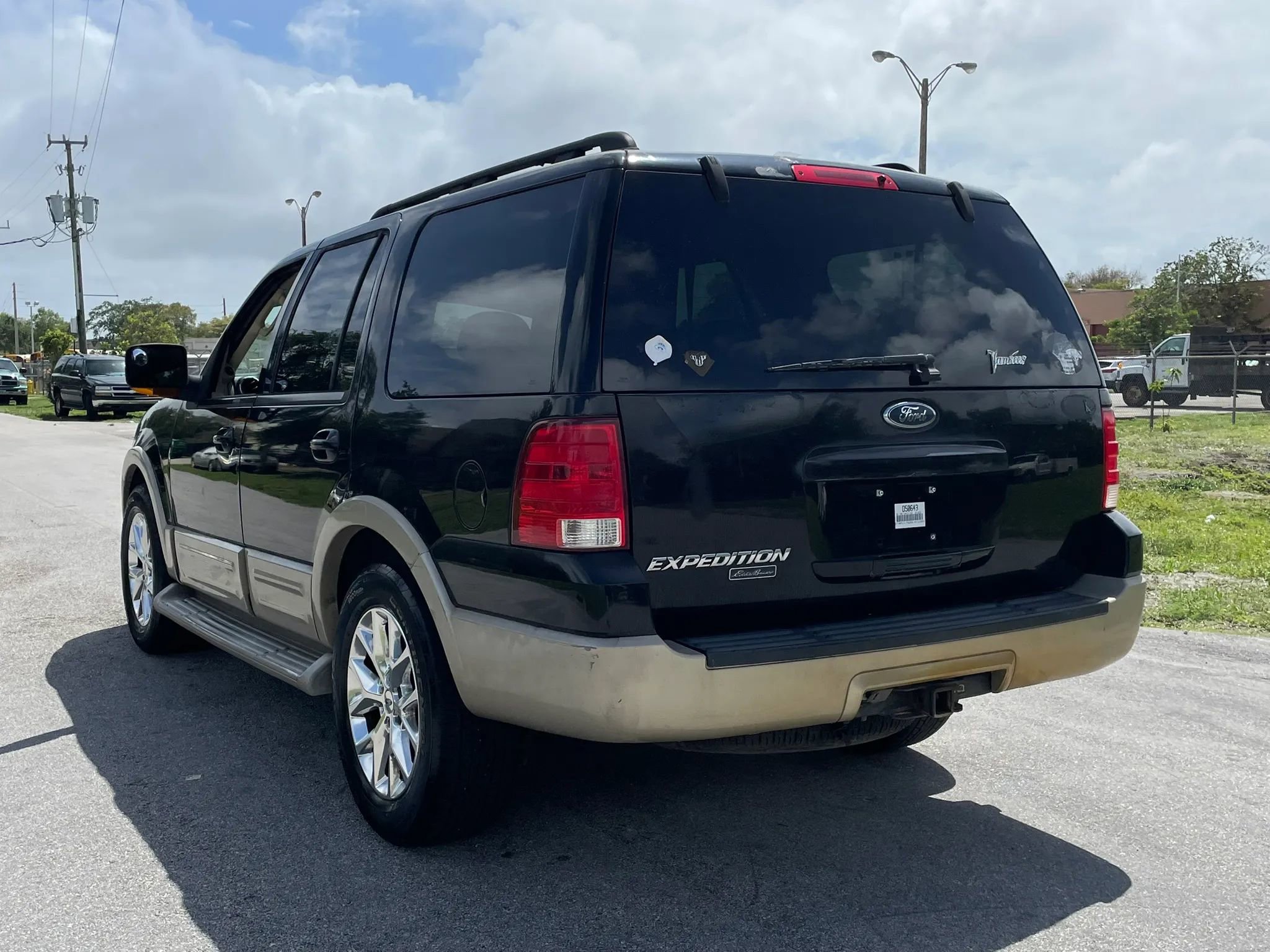 Used 2005 Ford Expedition Eddie Bauer image 8