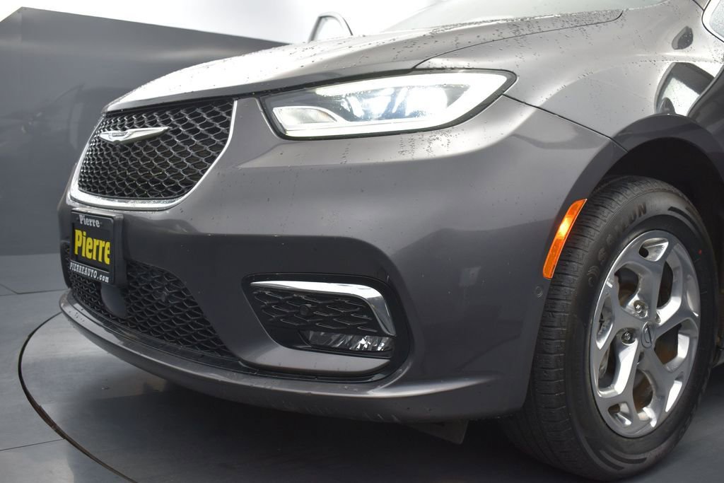 Used 2021 Chrysler Pacifica Limited w/ Premium & Safety Sphere Group AWD/4WD image 28