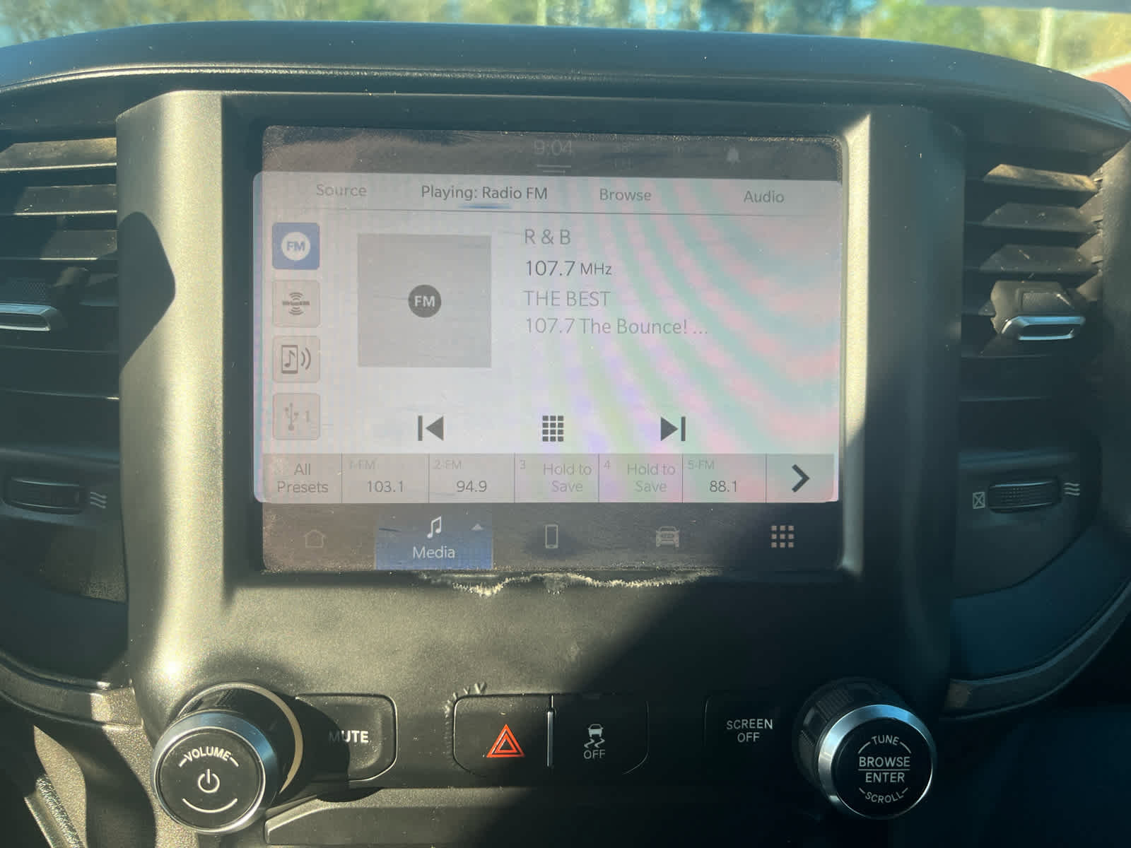 Used 2022 RAM 2500 Tradesman w/ Chrome Appearance Group image 16