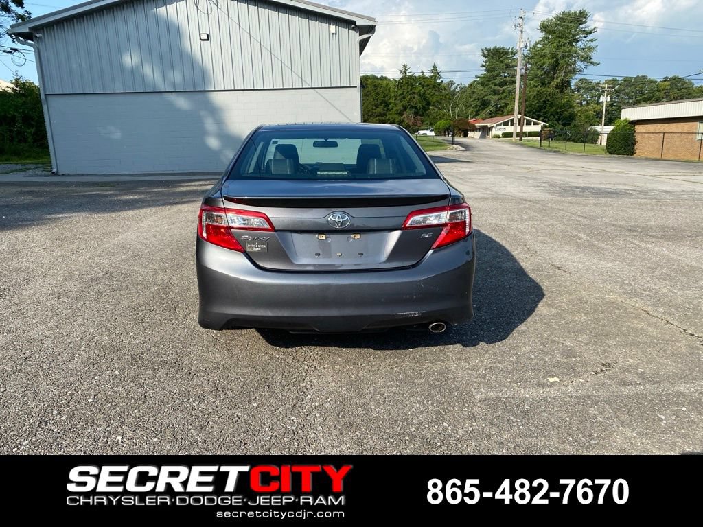 Used 2014 Toyota Camry SE FWD image 6