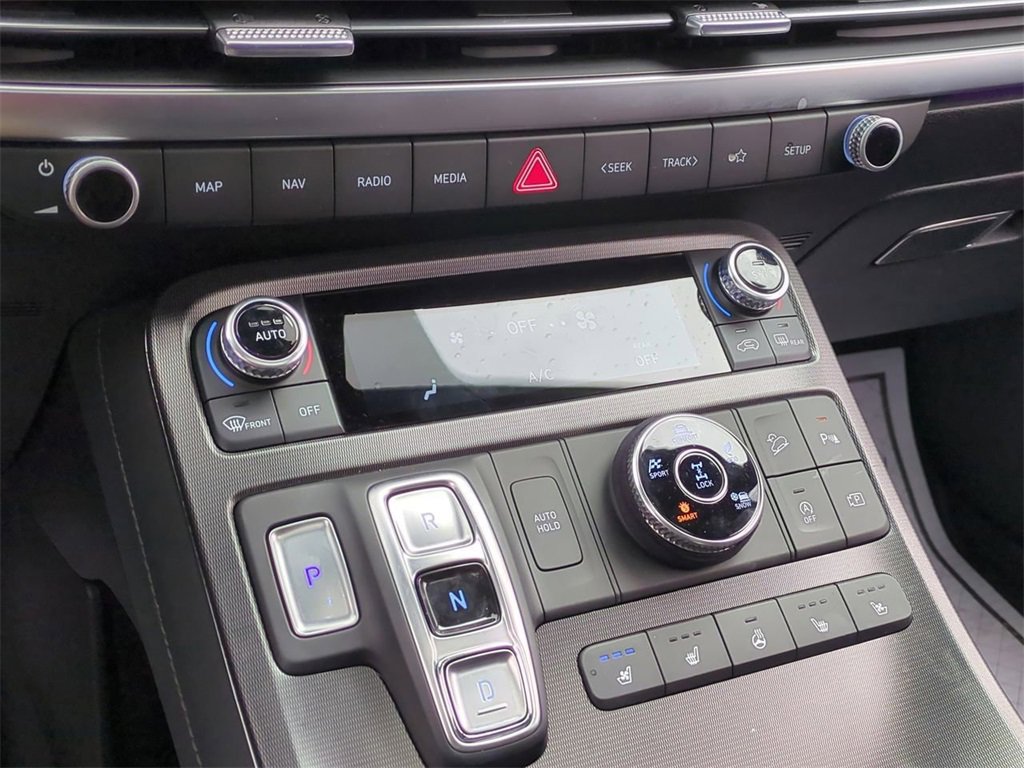 Used 2025 Hyundai Palisade Calligraphy image 16