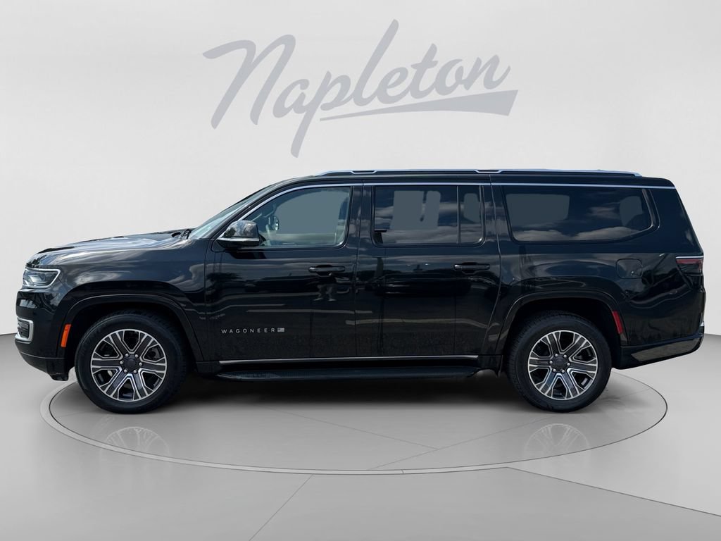 Used 2023 Jeep Wagoneer L Series II AWD/4WD image 4