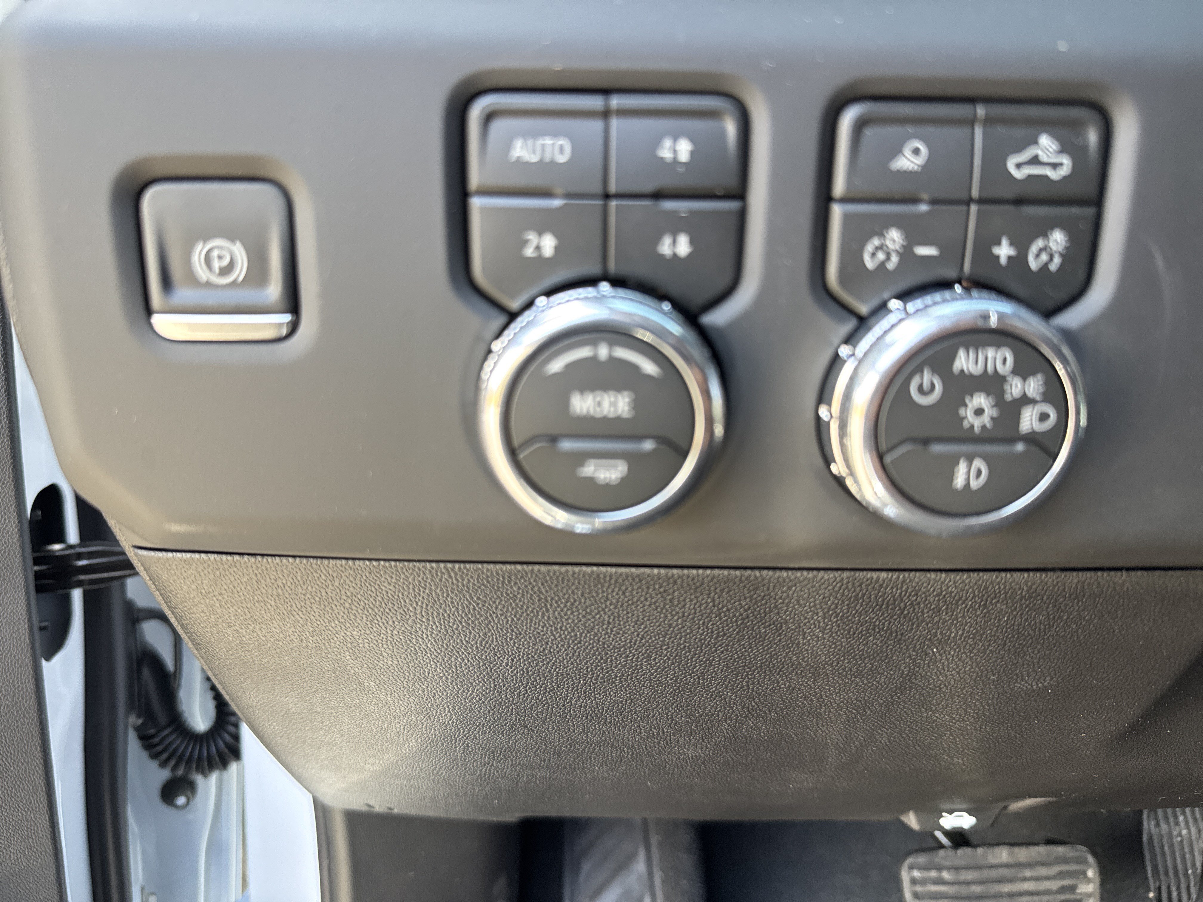 New 2026 GMC Sierra 1500 Denali AWD/4WD image 18