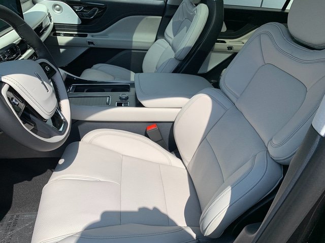 New 2026 Lincoln Aviator Reserve AWD/4WD image 15