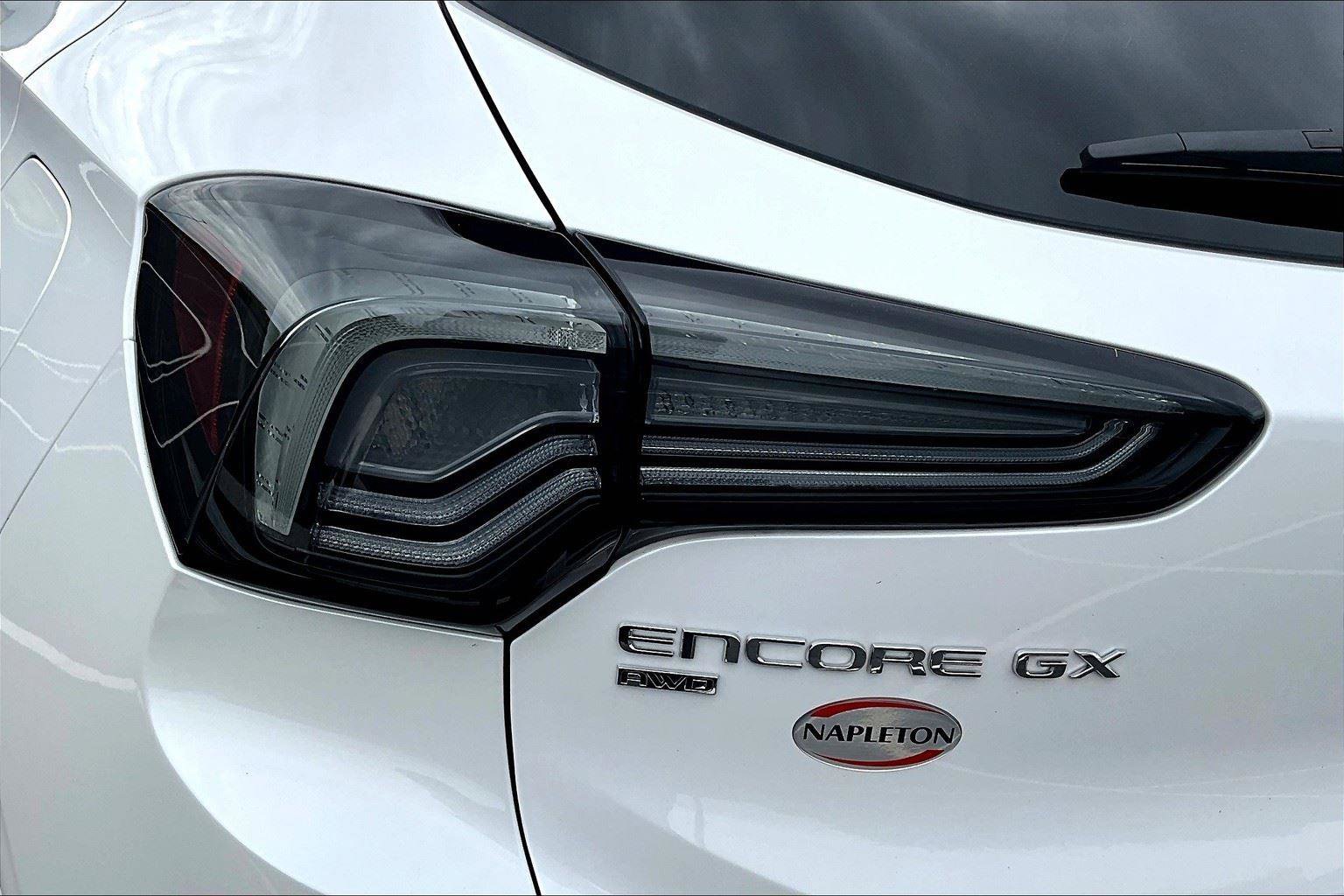 Certified 2024 Buick Encore GX Avenir image 30