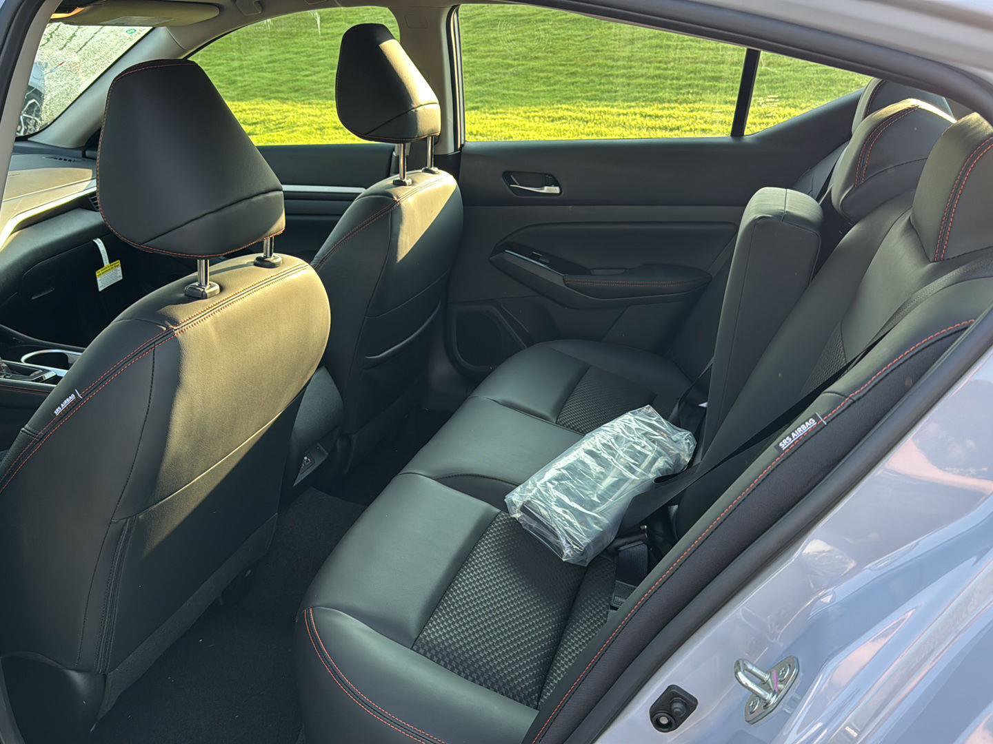 New 2025 Nissan Altima 2.5 SR image 9