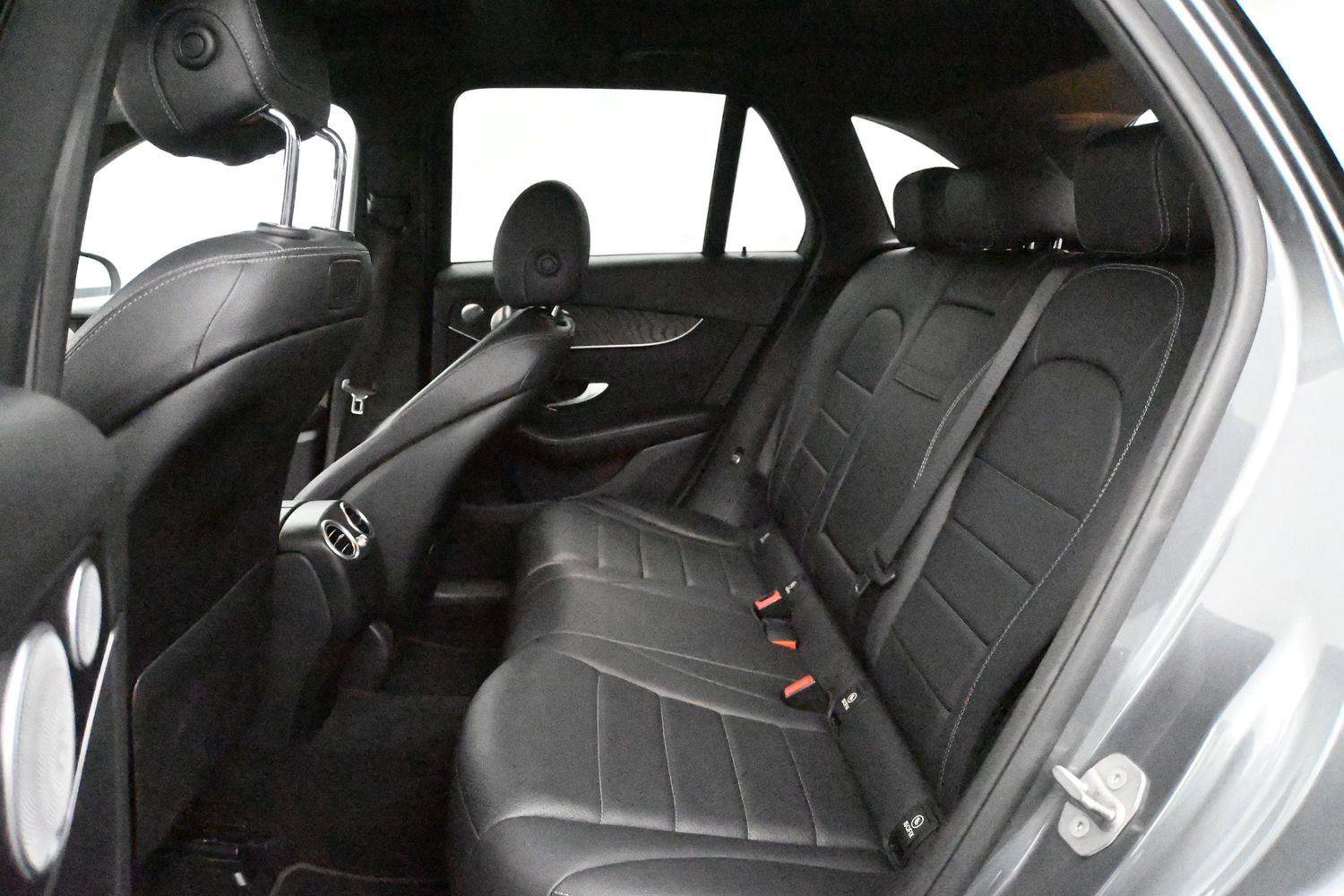 Used 2018 Mercedes-Benz GLC 300 4MATIC image 9