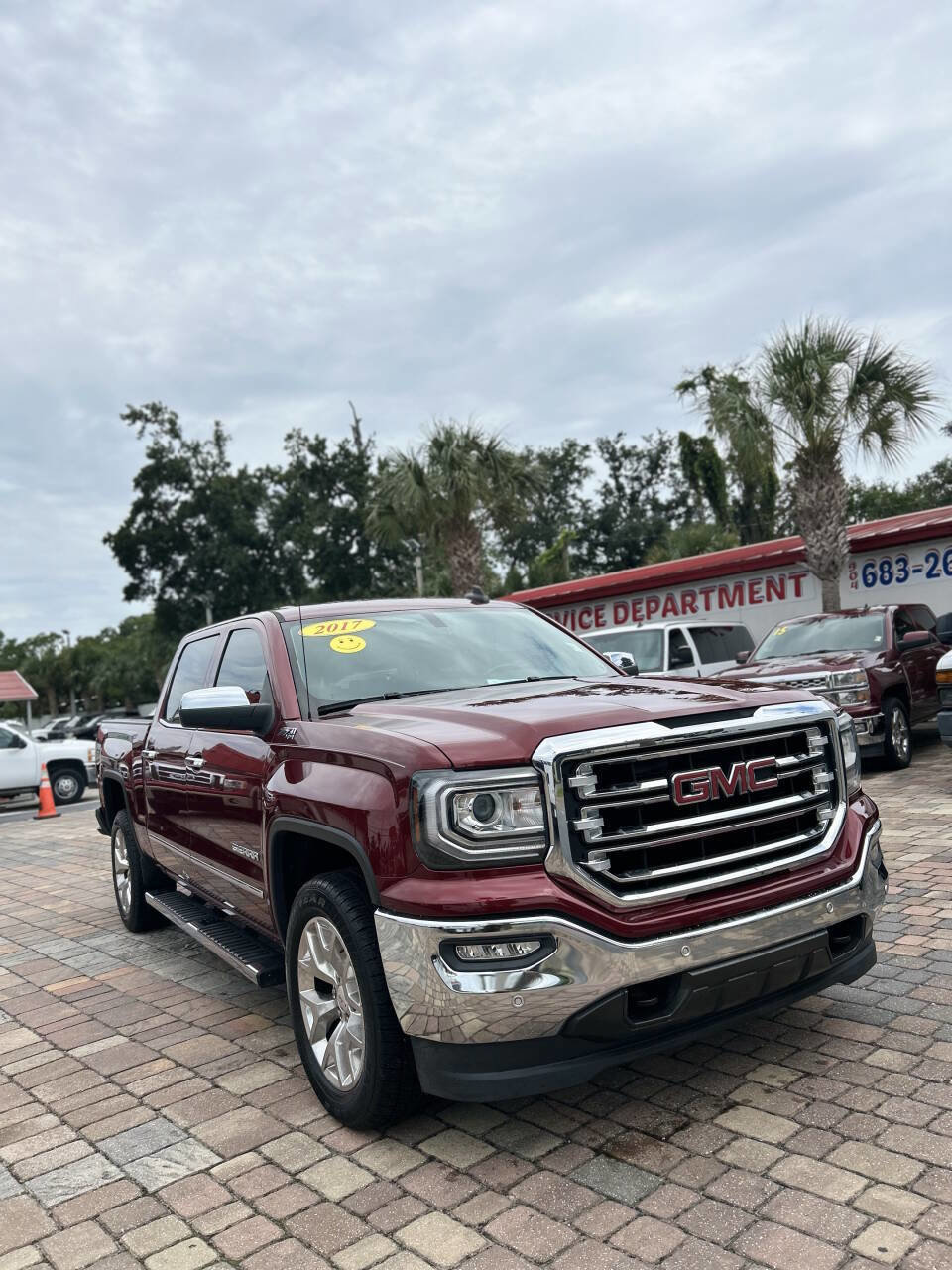 Used 2017 GMC Sierra 1500 SLT w/ SLT Premium Package