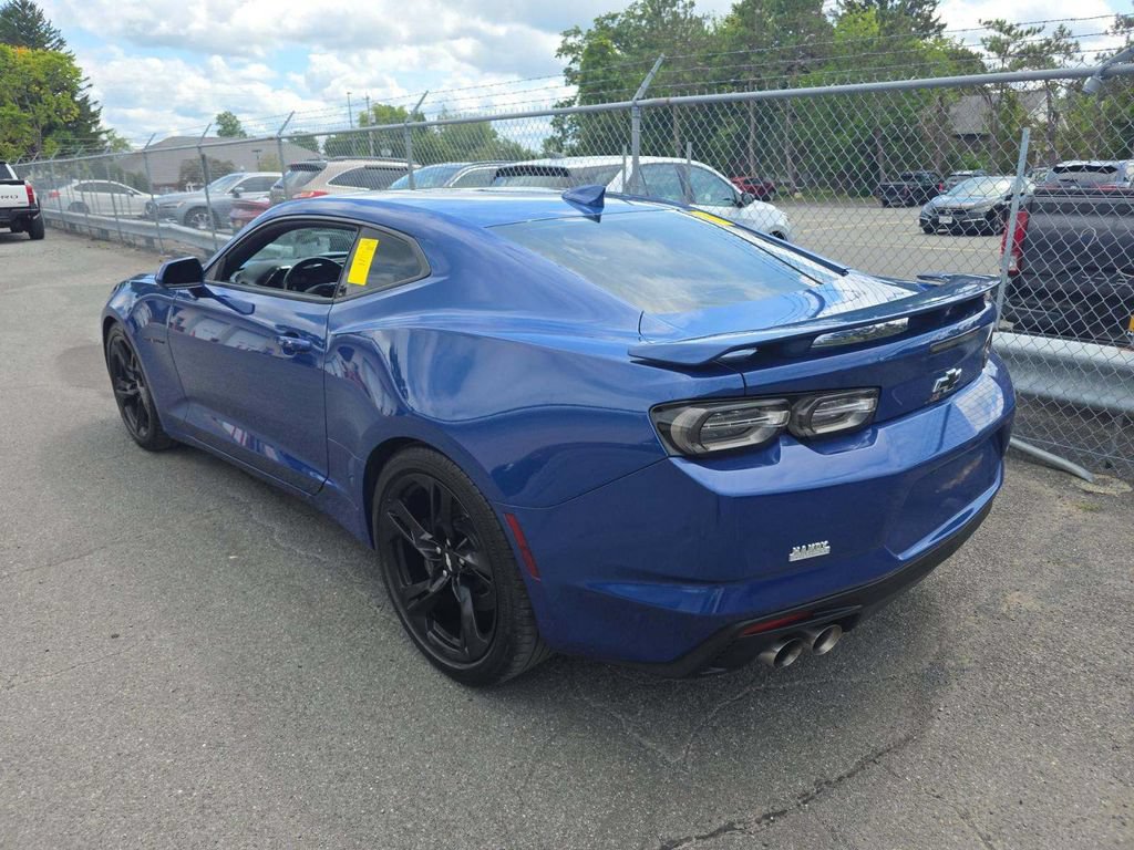 Used 2019 Chevrolet Camaro SS RWD image 2