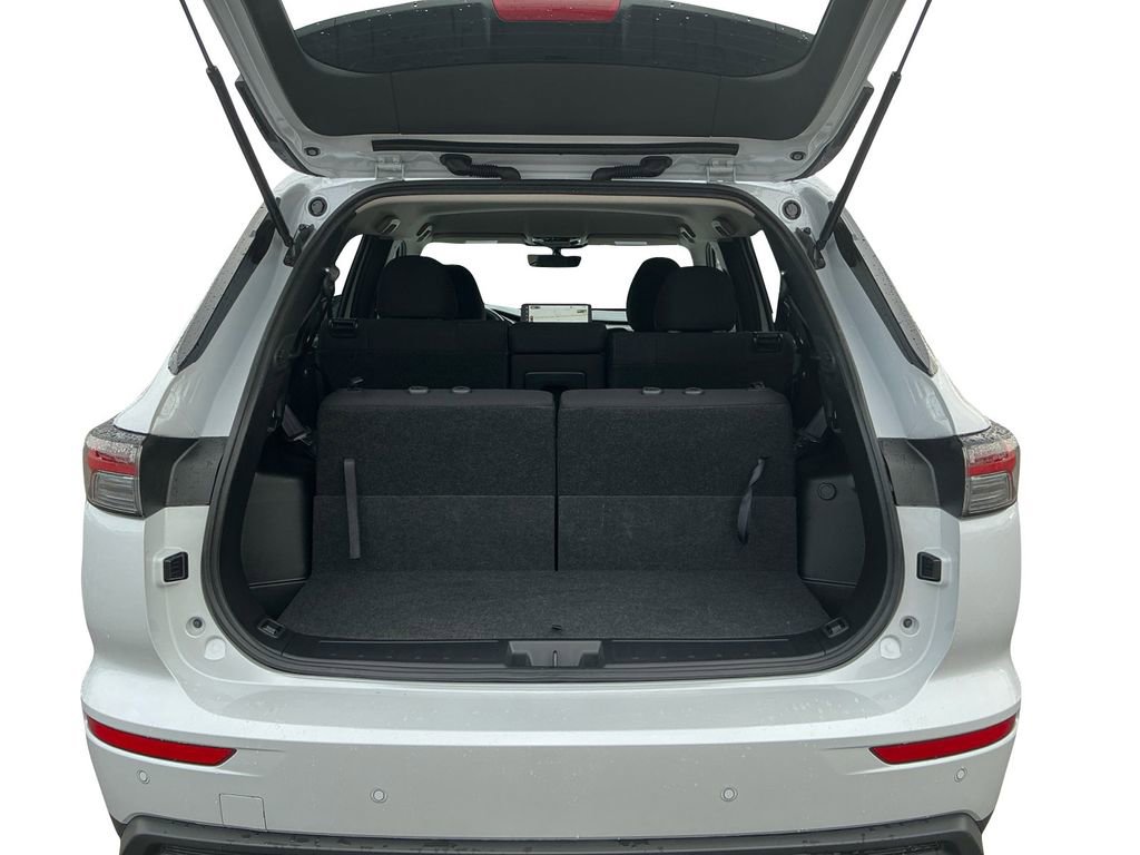 Used 2025 Mitsubishi Outlander ES image 19