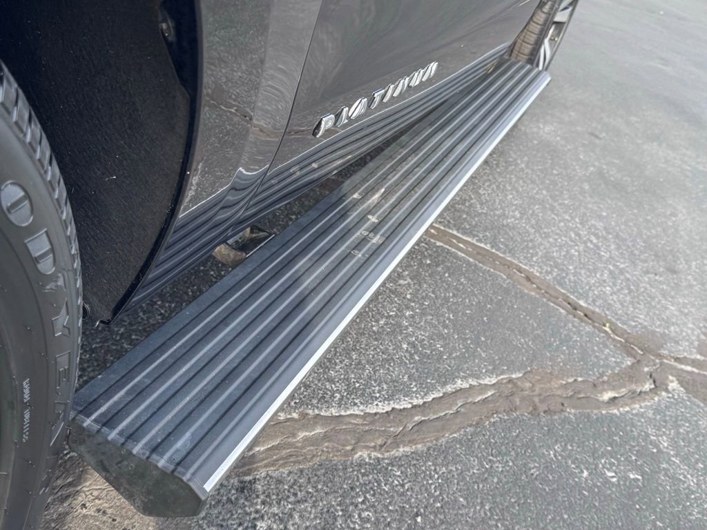 Used 2021 Ford Expedition Platinum image 46