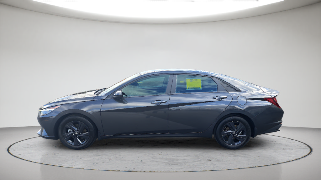 Used 2023 Hyundai Elantra SEL FWD image 13