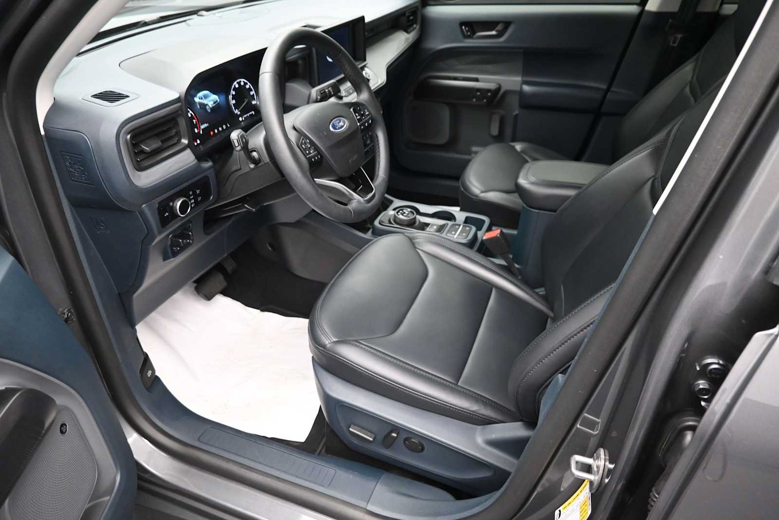 Certified 2023 Ford Maverick Lariat w/ Lariat Luxury Package AWD/4WD image 11