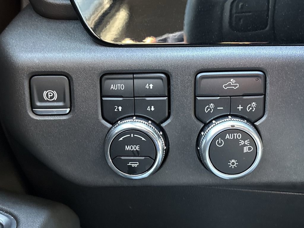 Certified 2024 GMC Sierra 1500 SLE w/ Preferred Package image 37