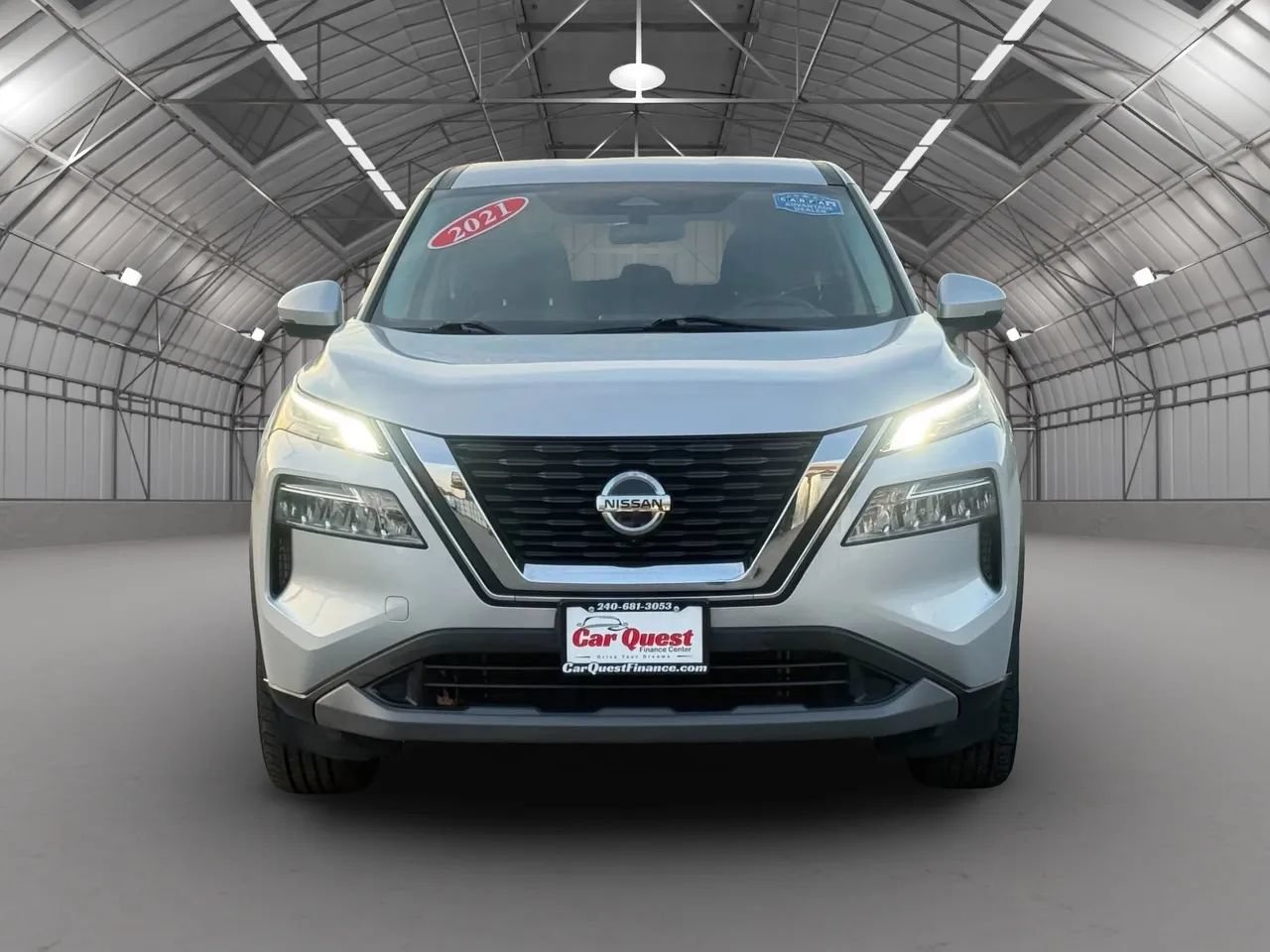 Used 2021 Nissan Rogue SV AWD/4WD image 2