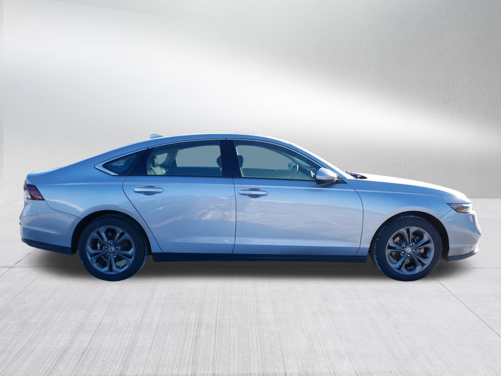 Used 2023 Honda Accord EX image 8