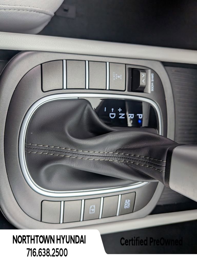 Certified 2026 Hyundai Kona SE AWD/4WD image 16