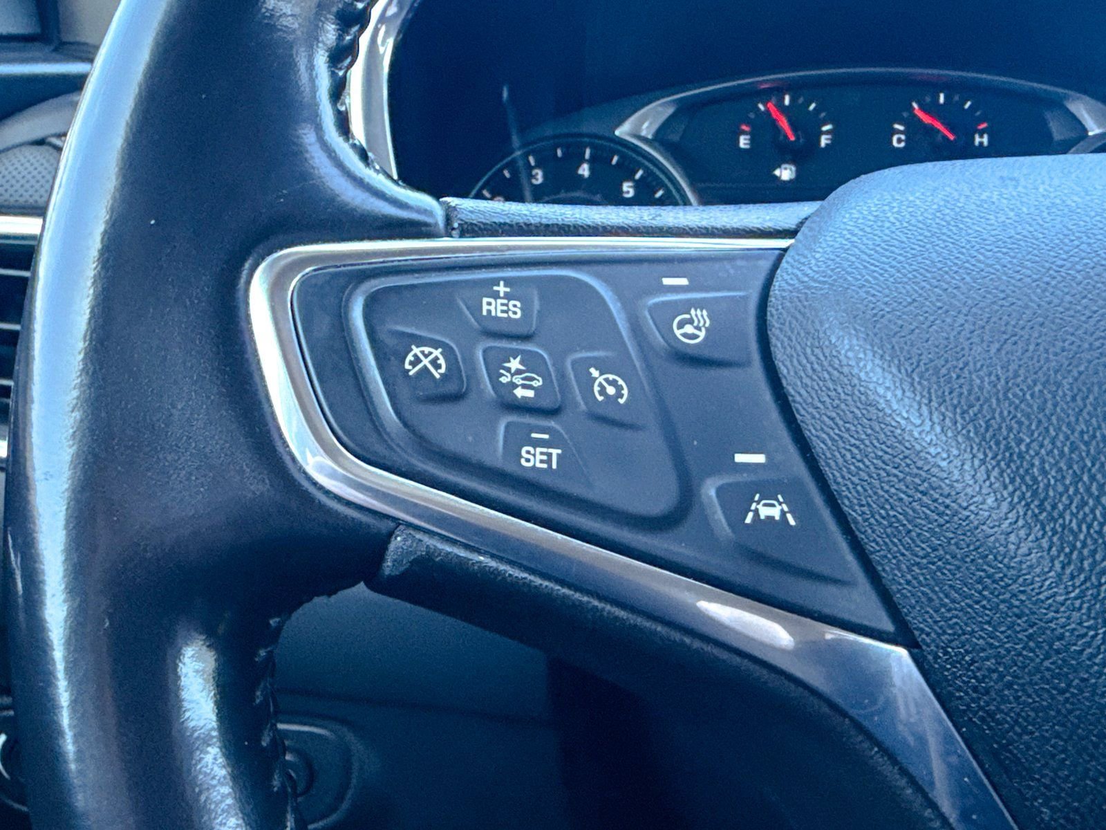 Certified 2020 Chevrolet Equinox Premier image 46