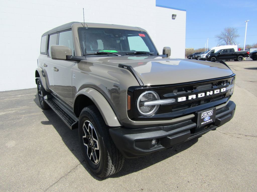 Used 2025 Ford Bronco Outer Banks AWD/4WD image 11