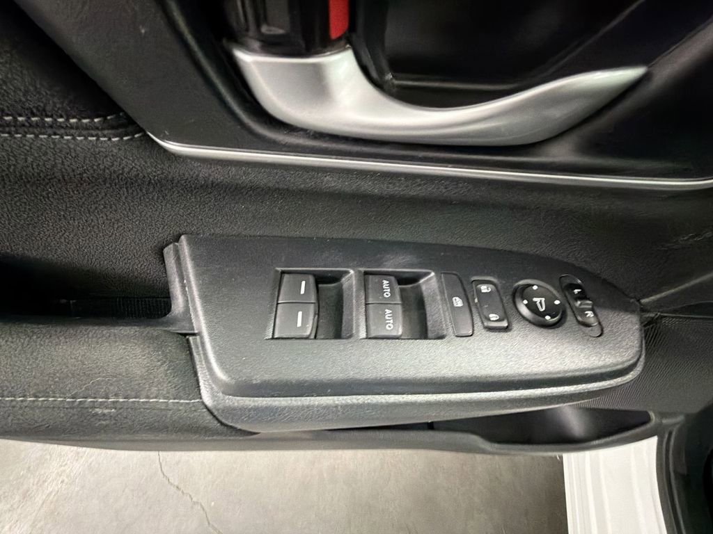 Used 2019 Honda CR-V EX image 23
