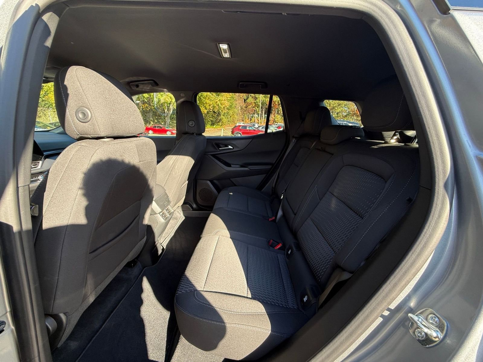 Used 2025 Chevrolet Equinox LT image 25