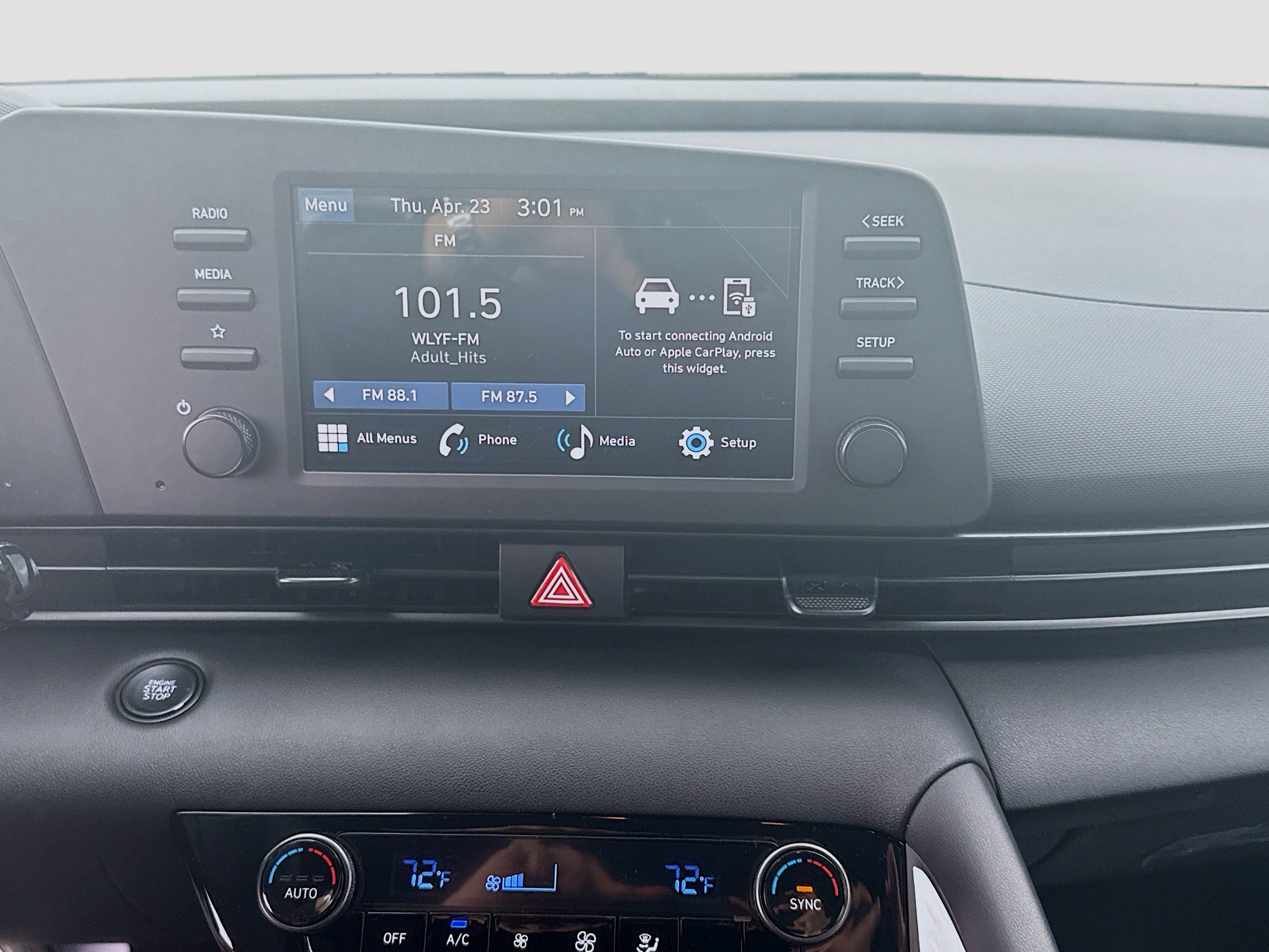 New 2026 Hyundai Elantra Sport FWD image 10