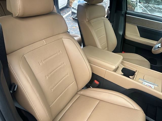 New 2025 Hyundai Santa Fe Limited image 21