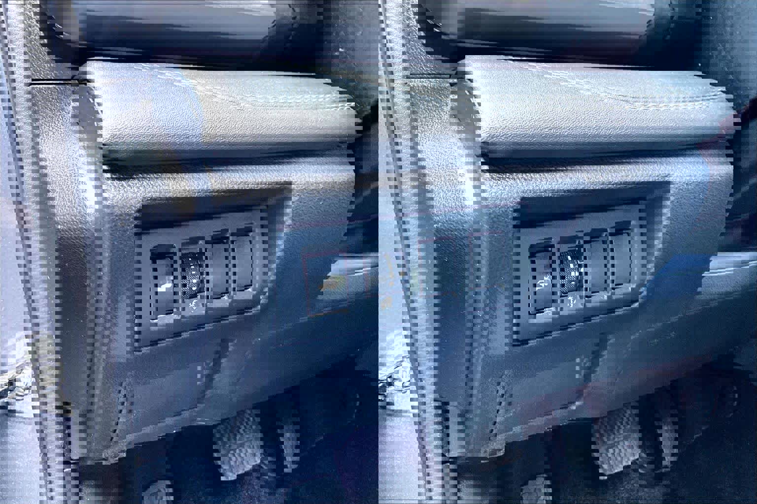 Used 2024 Subaru Legacy Limited image 33