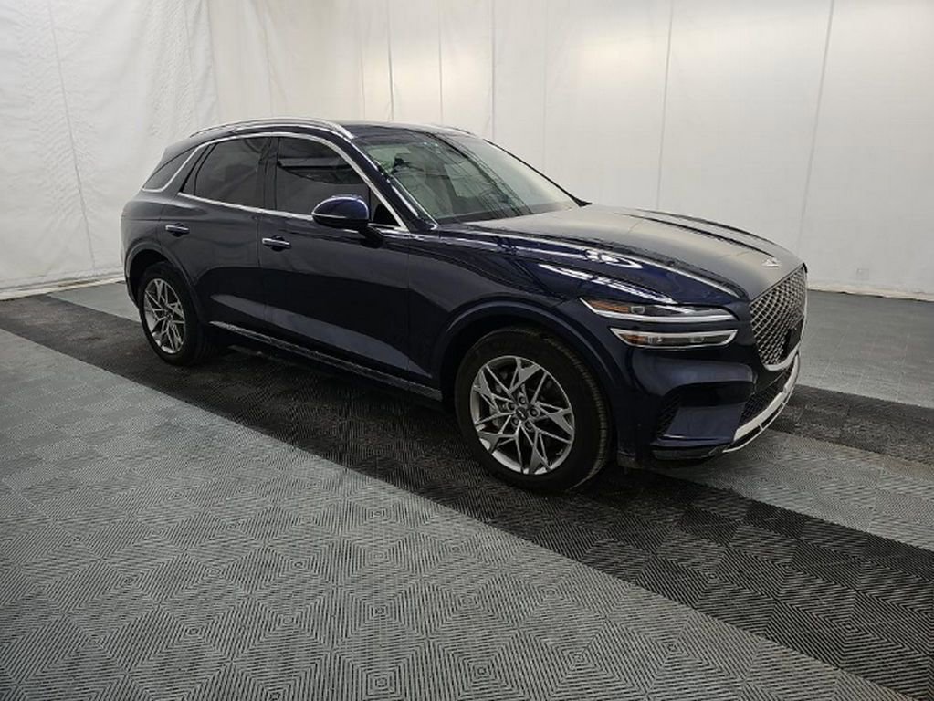 Used 2025 Genesis GV70 2.5T AWD/4WD image 3