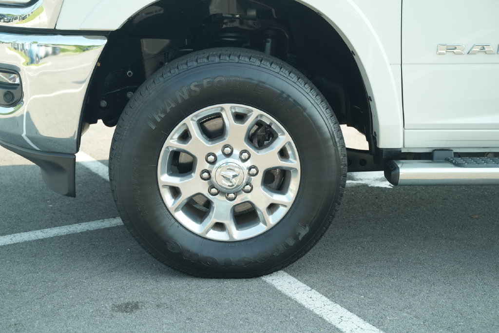 Used 2021 RAM 3500 Laramie w/ Cold Weather Group AWD/4WD image 12