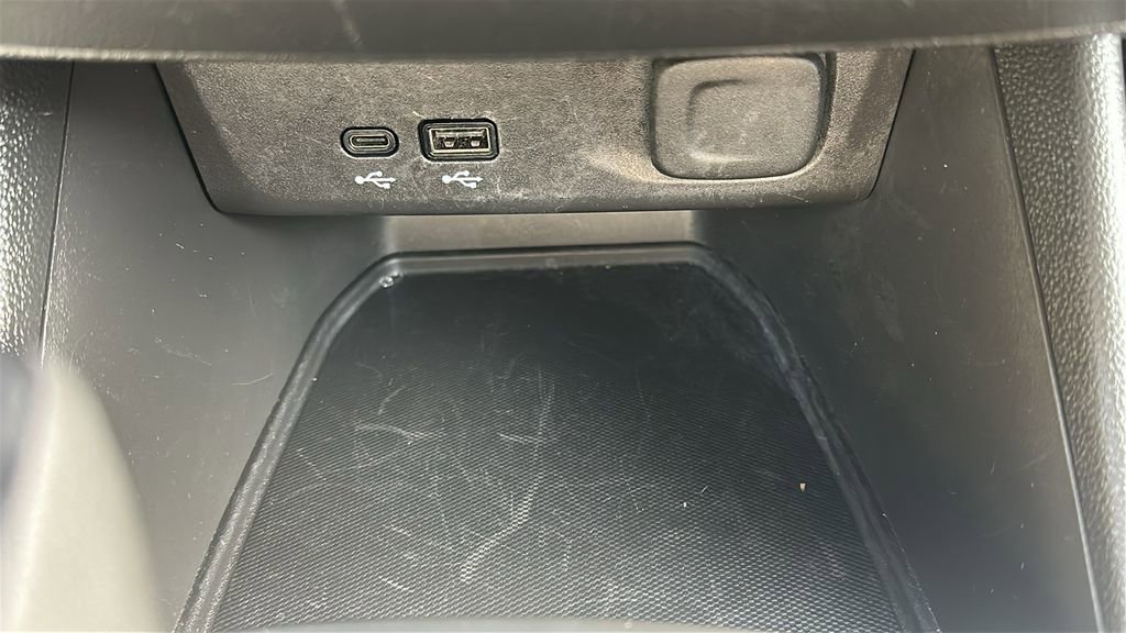 Used 2025 Buick Envista Preferred image 26