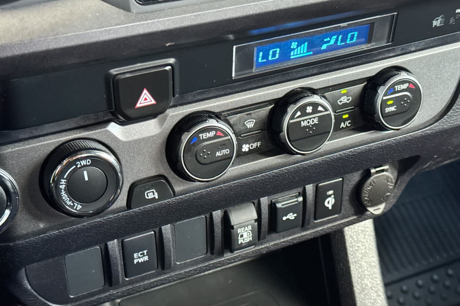 Used 2023 Toyota Tacoma TRD Off-Road AWD/4WD image 20