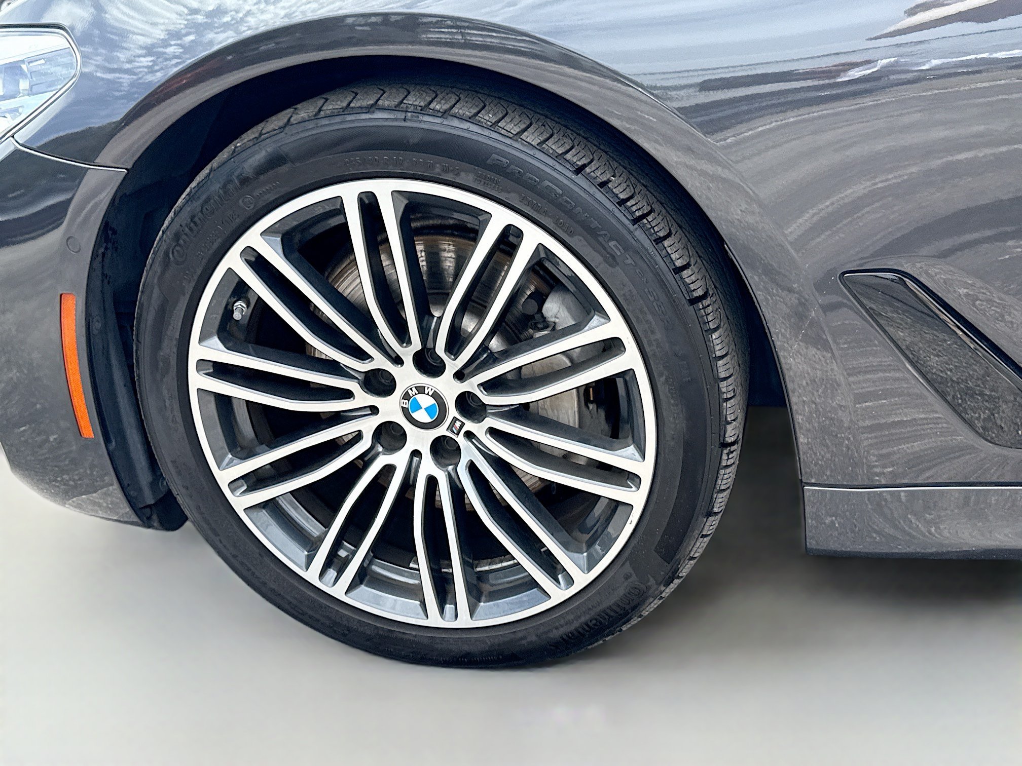 Used 2019 BMW 530i w/ M Sport Package RWD image 43