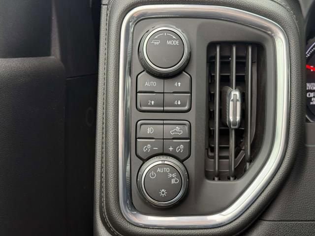 Used 2021 Chevrolet Silverado 1500 RST AWD/4WD image 18