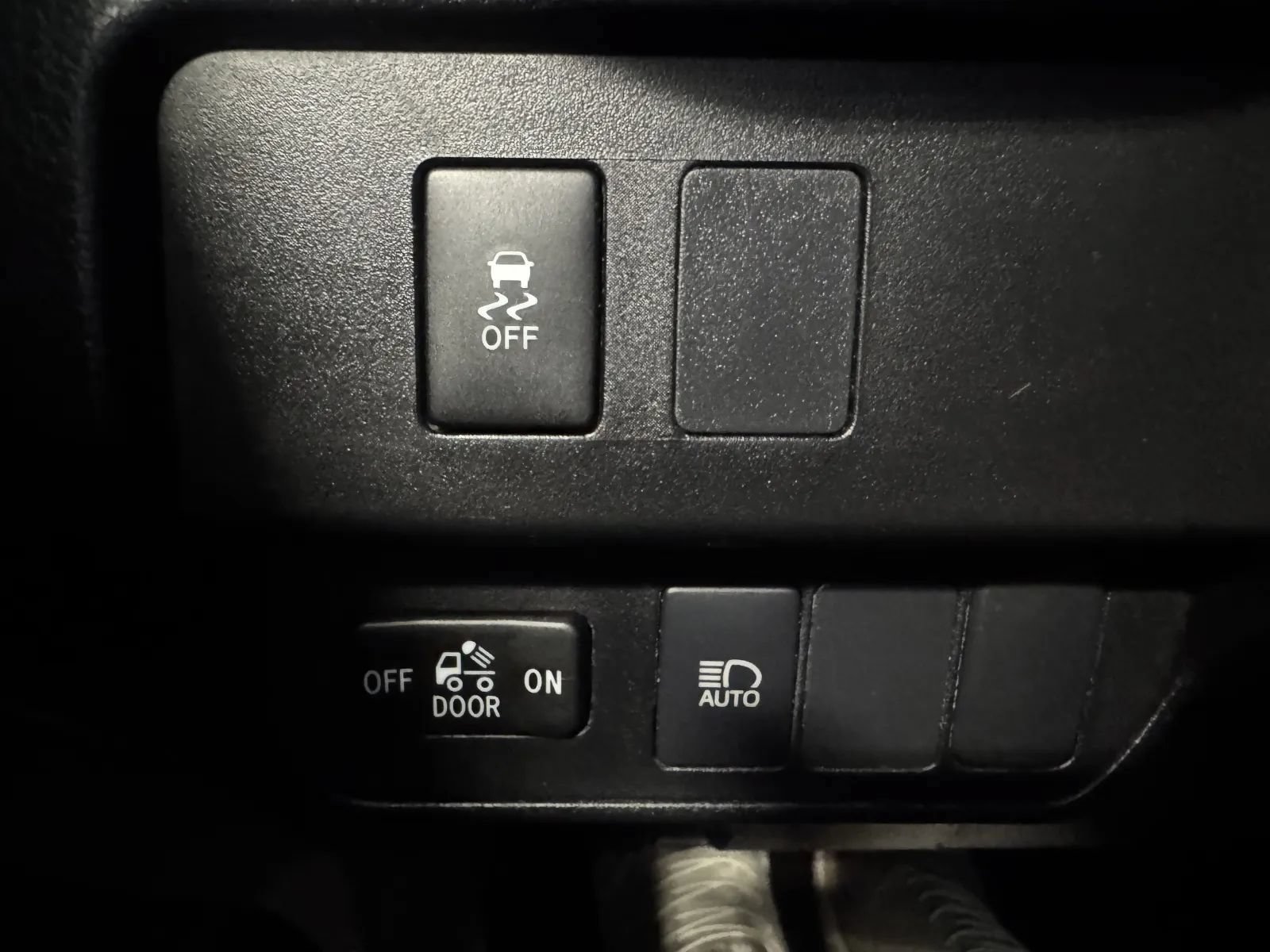 Used 2023 Toyota Tacoma SR AWD/4WD image 37