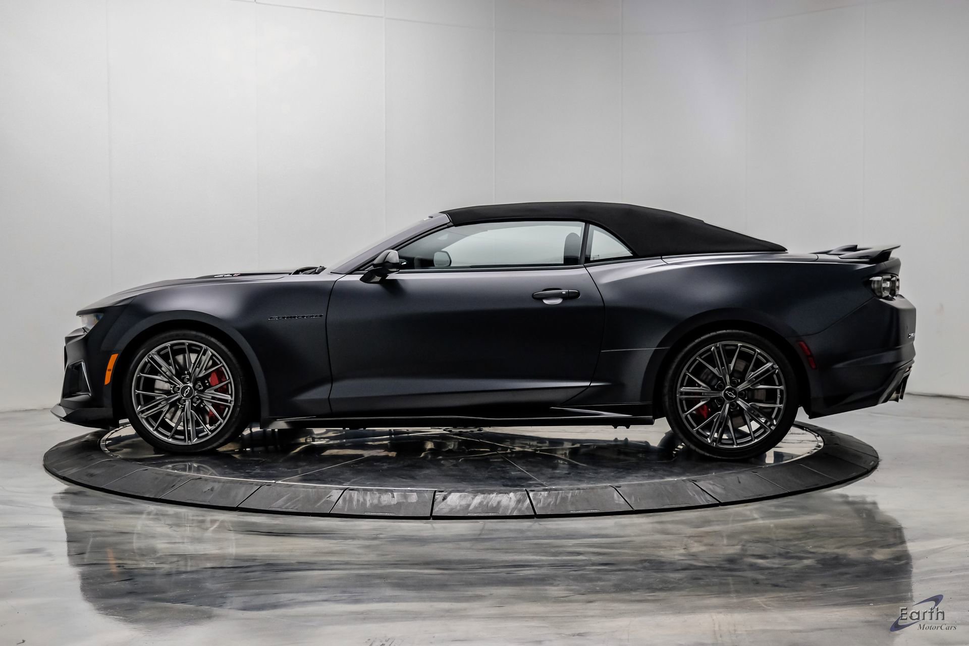 Used 2024 Chevrolet Camaro ZL1 image 9