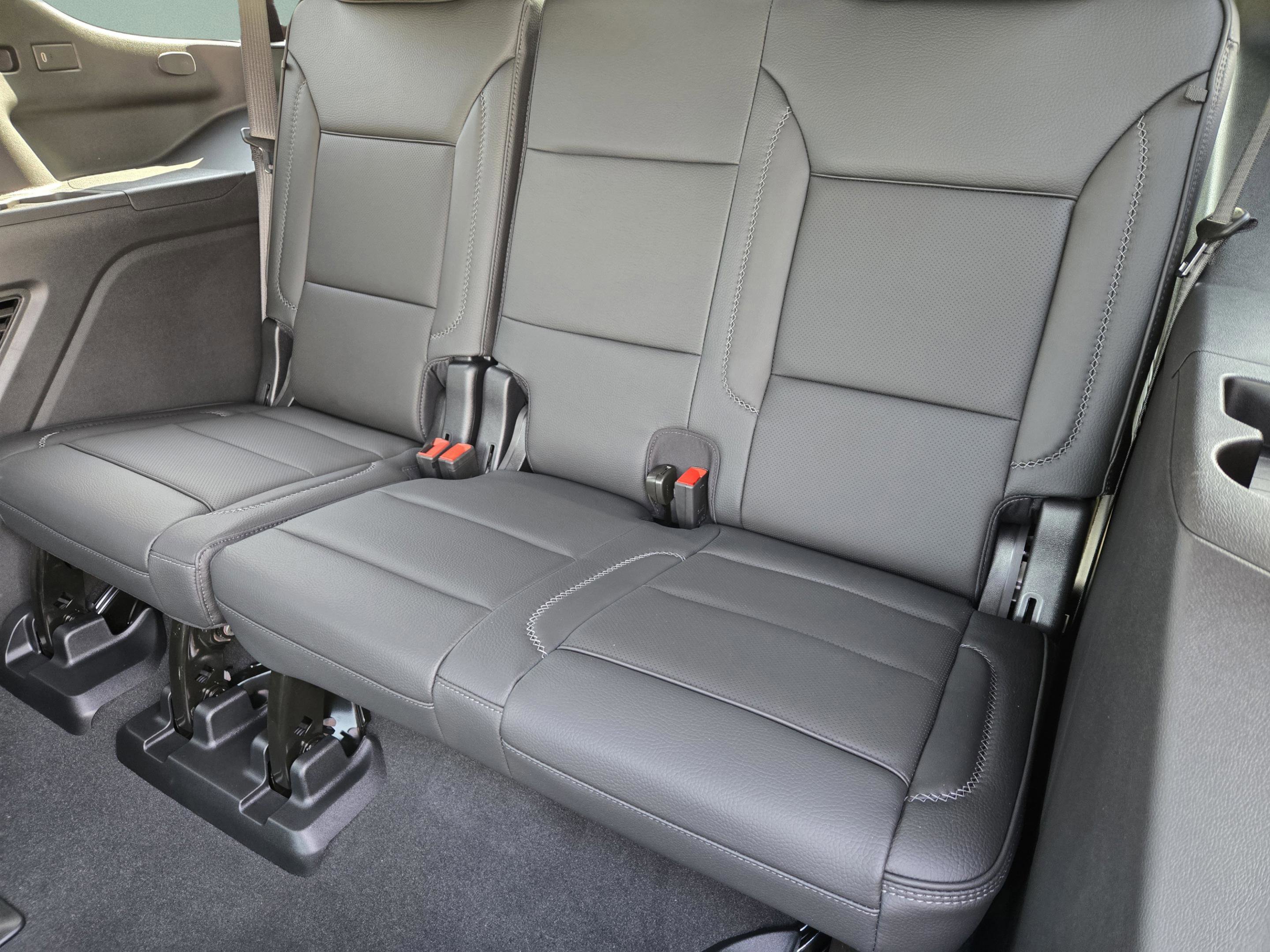 Used 2026 GMC Yukon Denali w/ Denali Reserve Package image 26