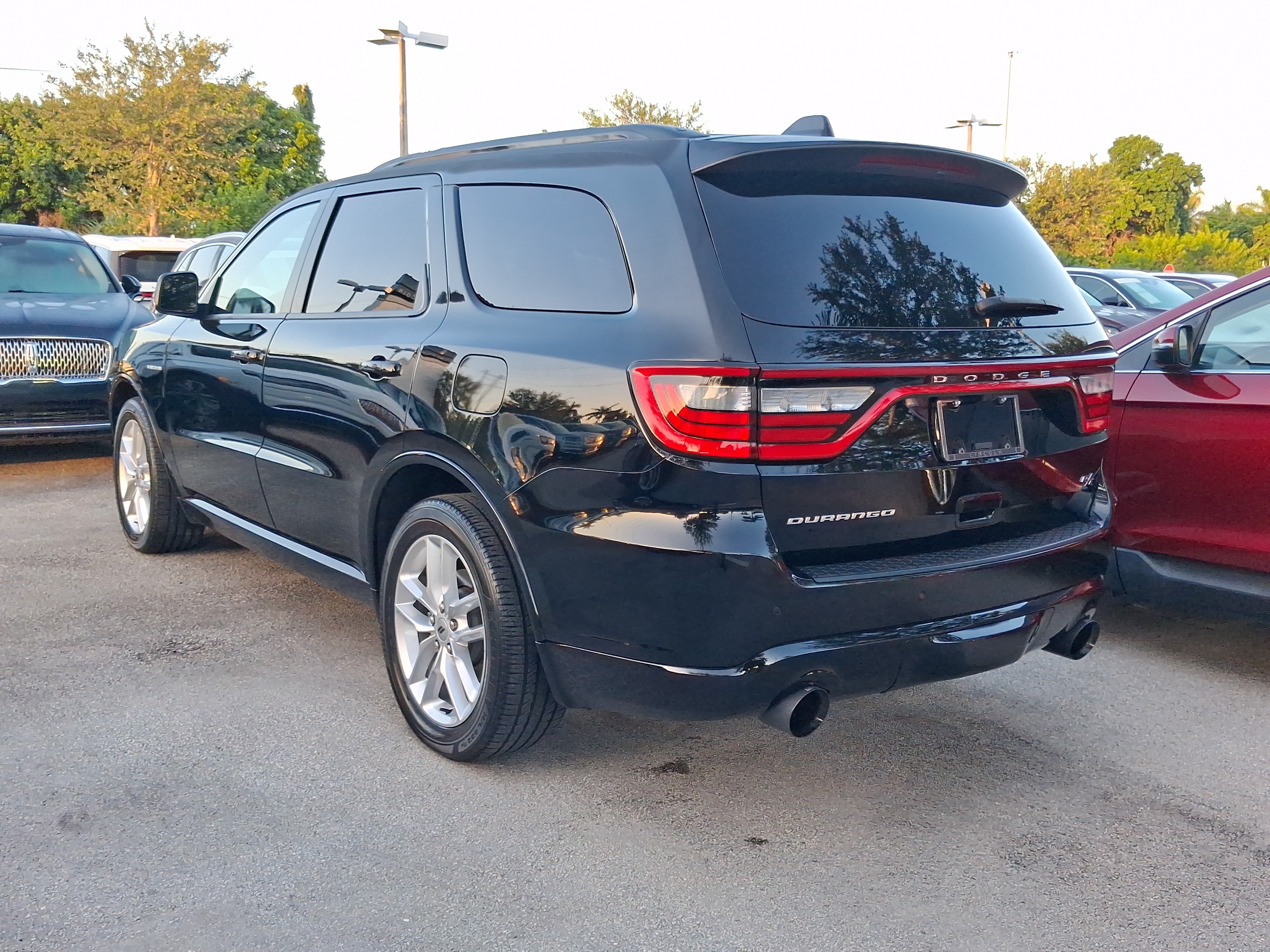 Used 2024 Dodge Durango R/T RWD image 3