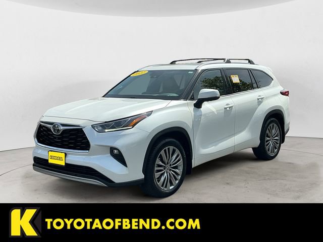 Used 2022 Toyota Highlander Platinum AWD/4WD image 1