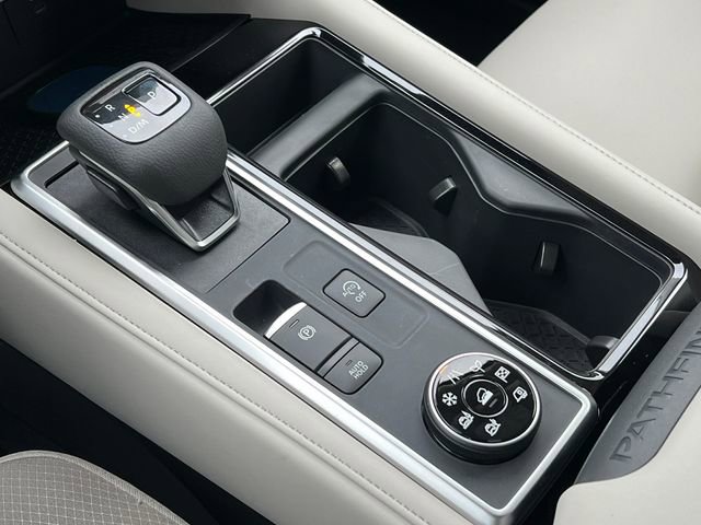 New 2026 Nissan Pathfinder SL image 27