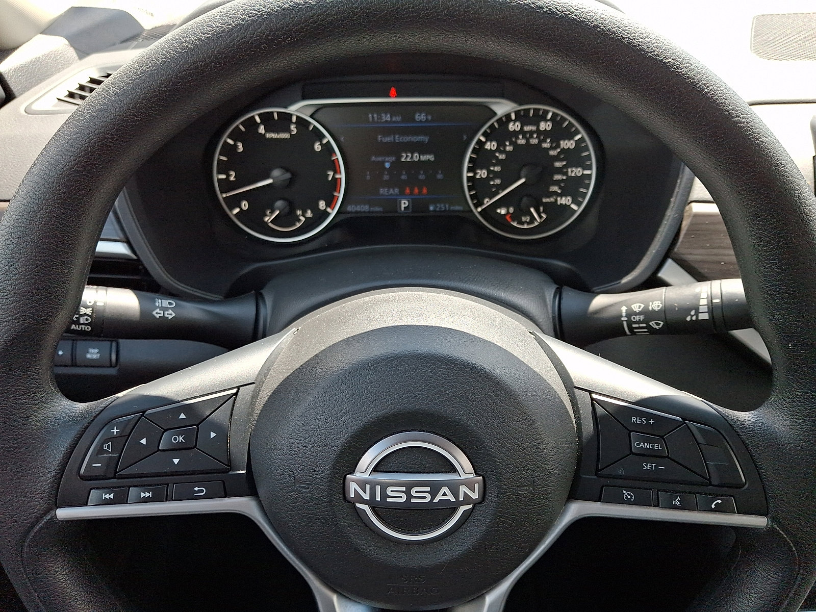Used 2025 Nissan Altima 2.5 SV FWD image 18