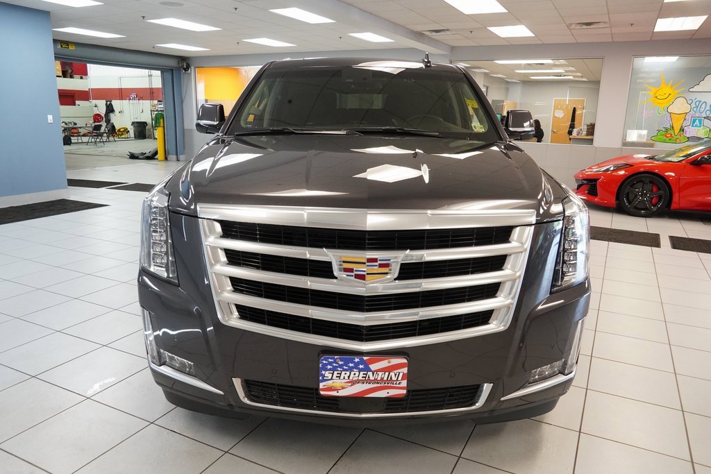 Used 2017 Cadillac Escalade ESV Premium Luxury image 13