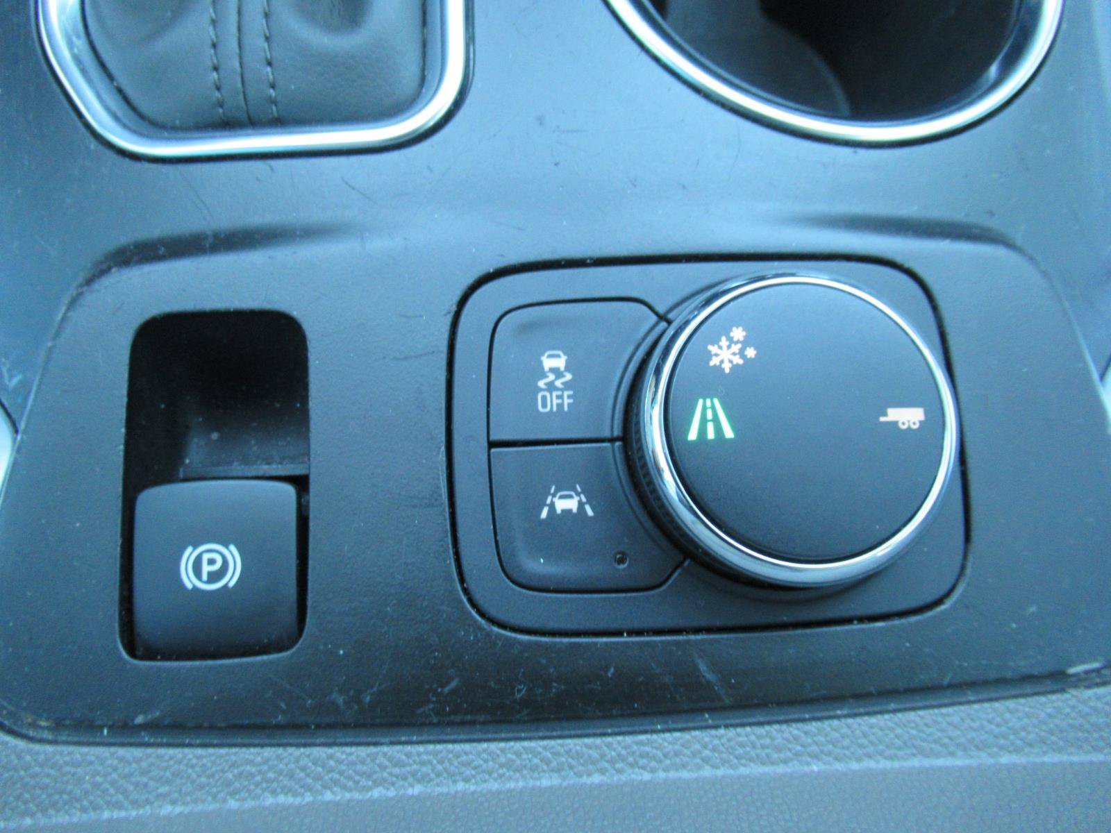 Used 2019 Chevrolet Traverse Premier w/ Driver Confidence II Package FWD image 25