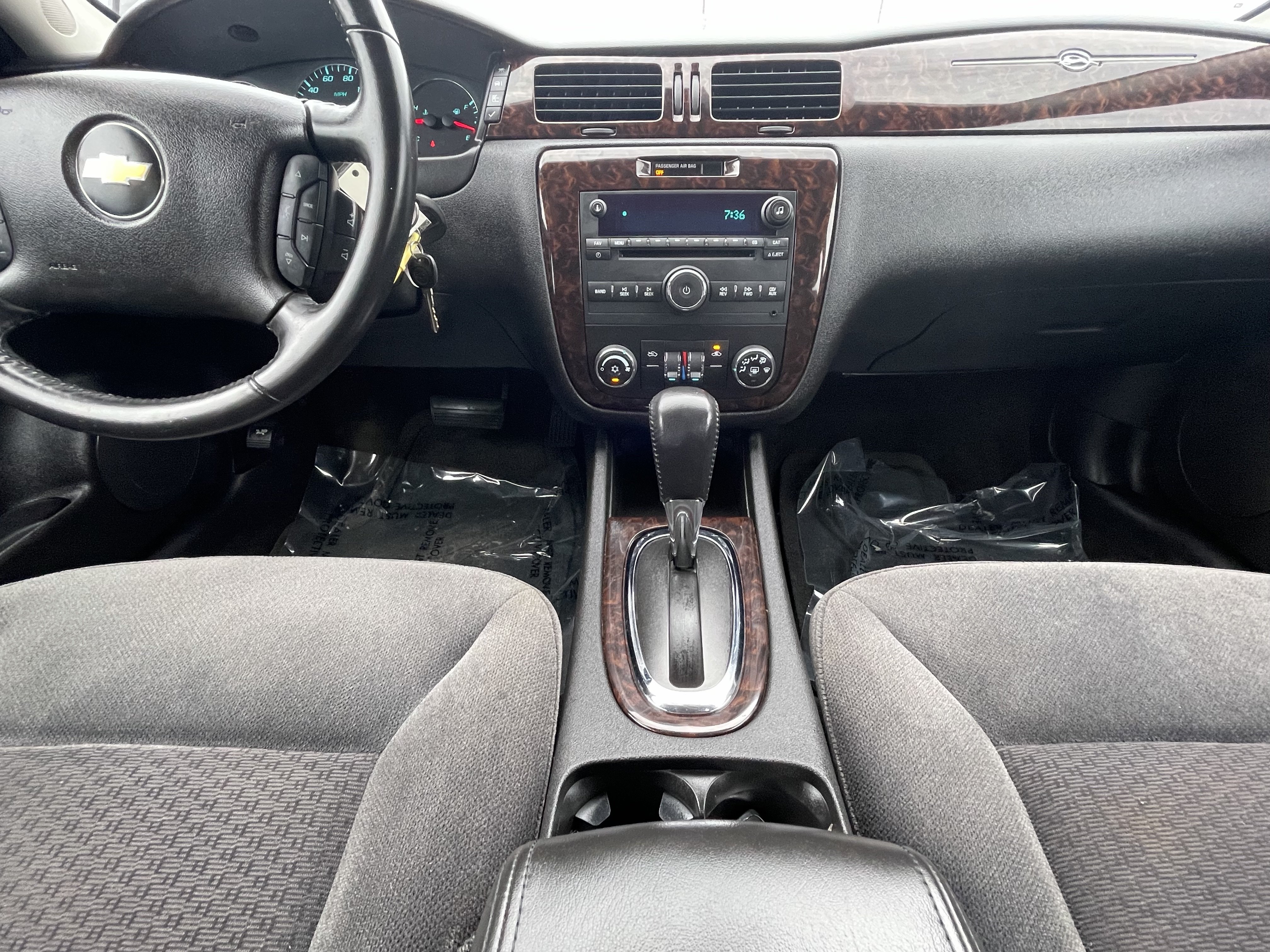 Used 2013 Chevrolet Impala LT FWD image 17
