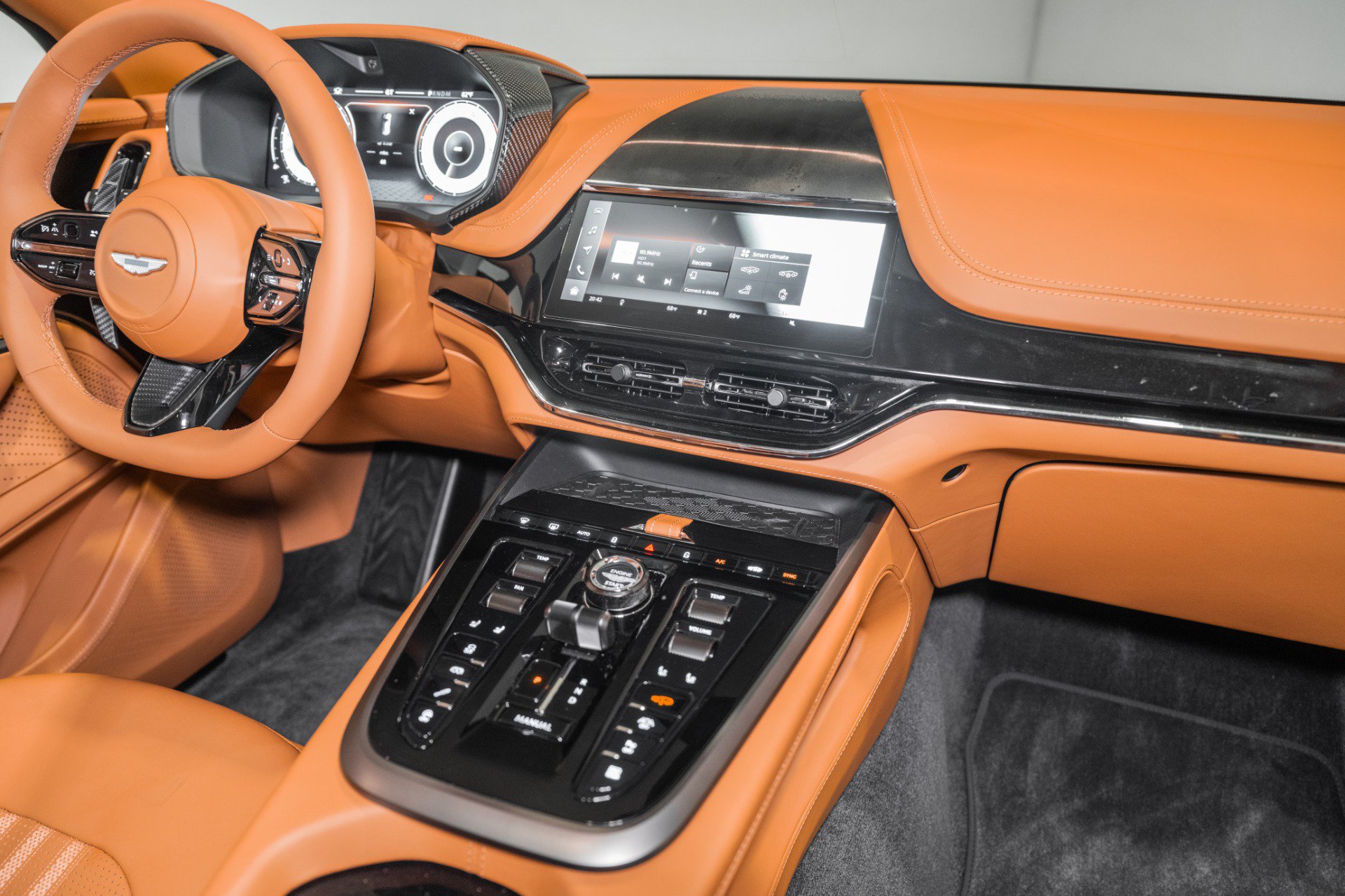 New 2026 Aston Martin DBX 707 AWD/4WD image 27