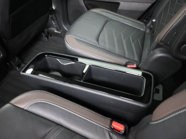 Used 2024 Nissan Pathfinder Platinum image 14