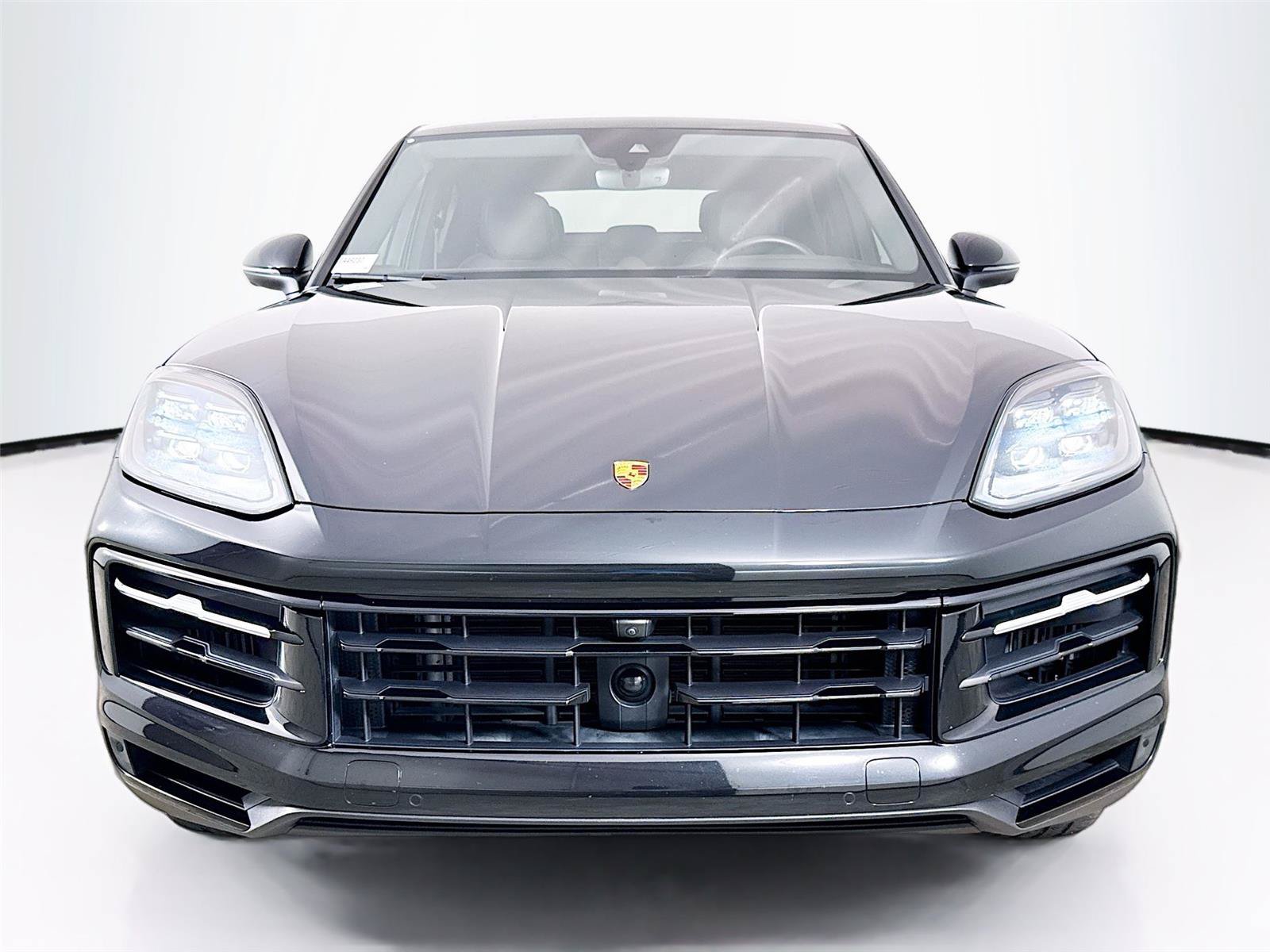 Used 2024 Porsche Cayenne Coupe AWD/4WD image 27