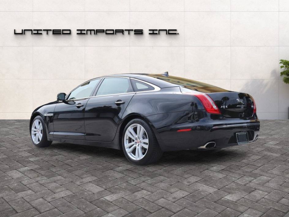 Used 2015 Jaguar XJ L Portfolio RWD image 5
